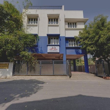 Hotel O J2 Service Apartment Chennai Exterior photo